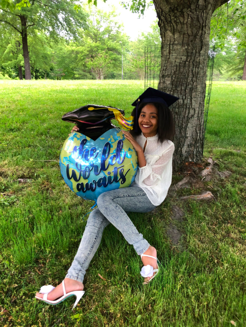 syd and college grad balloon